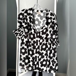 BiBi Black & White Floral Lightweight Short Sleeve Blouse, XL